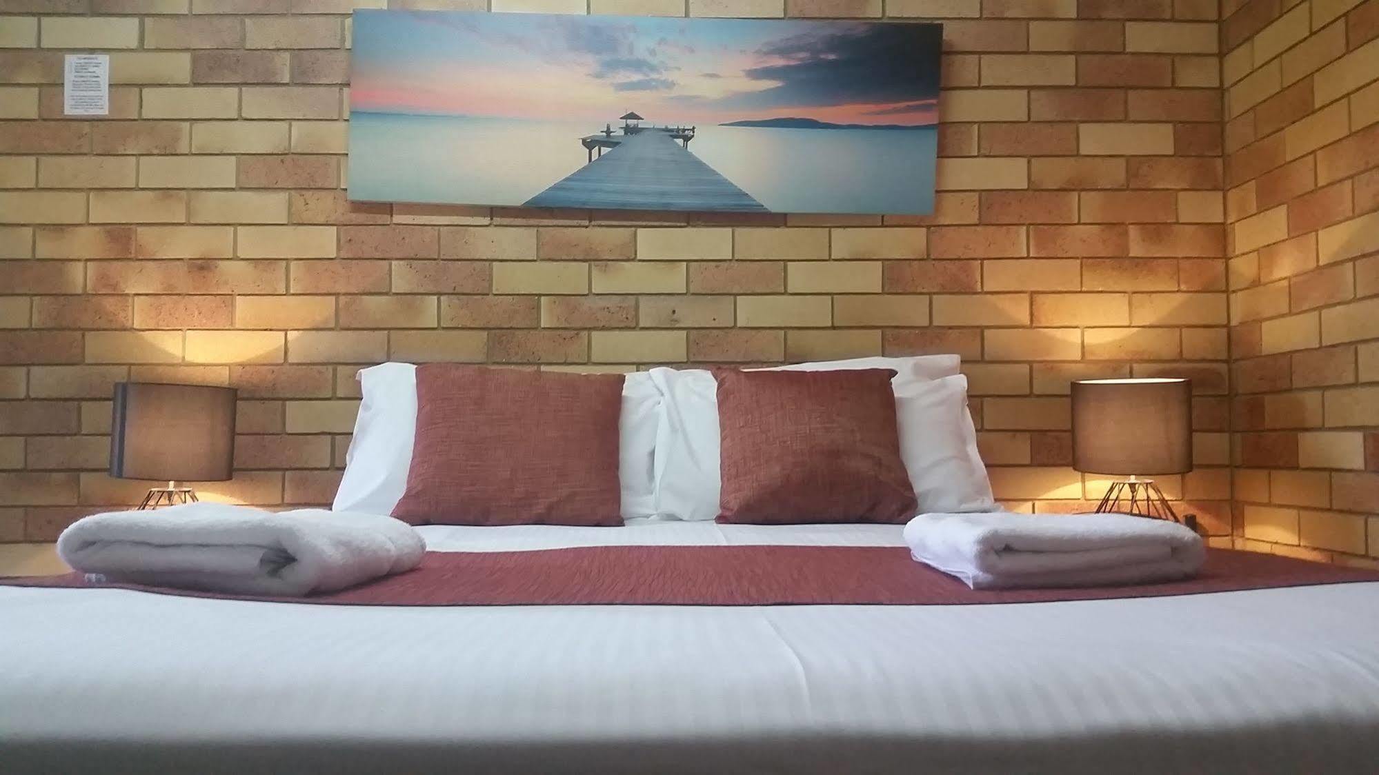 Econo Lodge Chaparral Motel Ballina Kültér fotó
