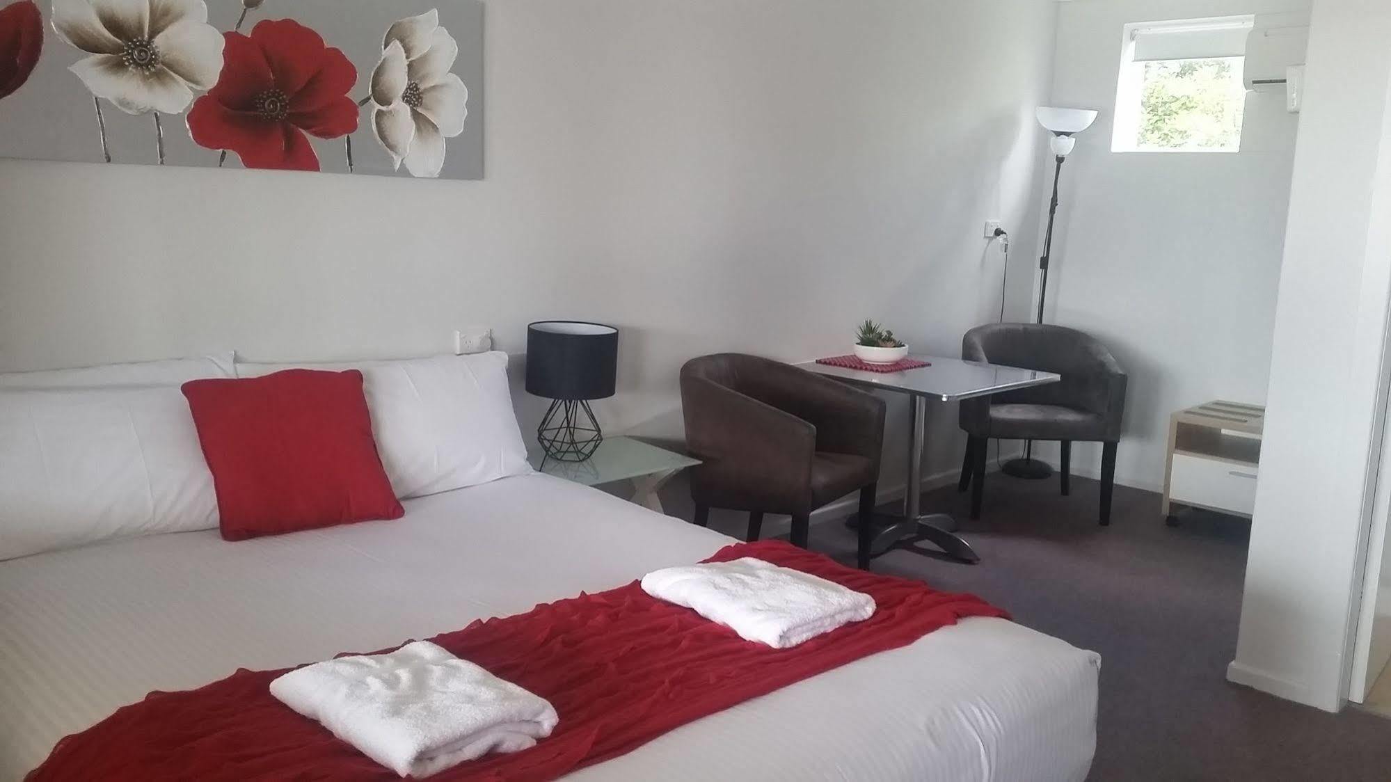Econo Lodge Chaparral Motel Ballina Kültér fotó
