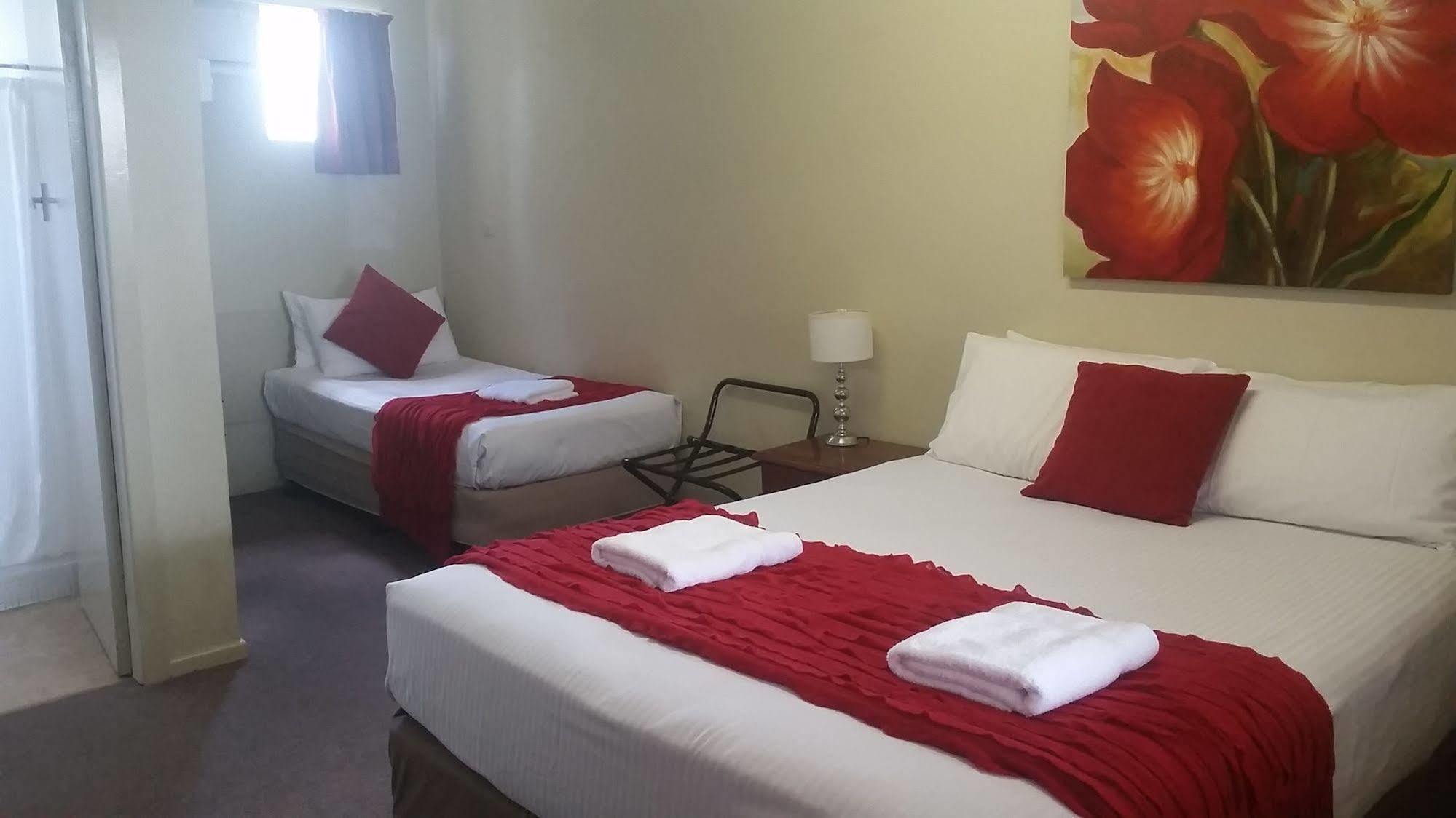Econo Lodge Chaparral Motel Ballina Kültér fotó