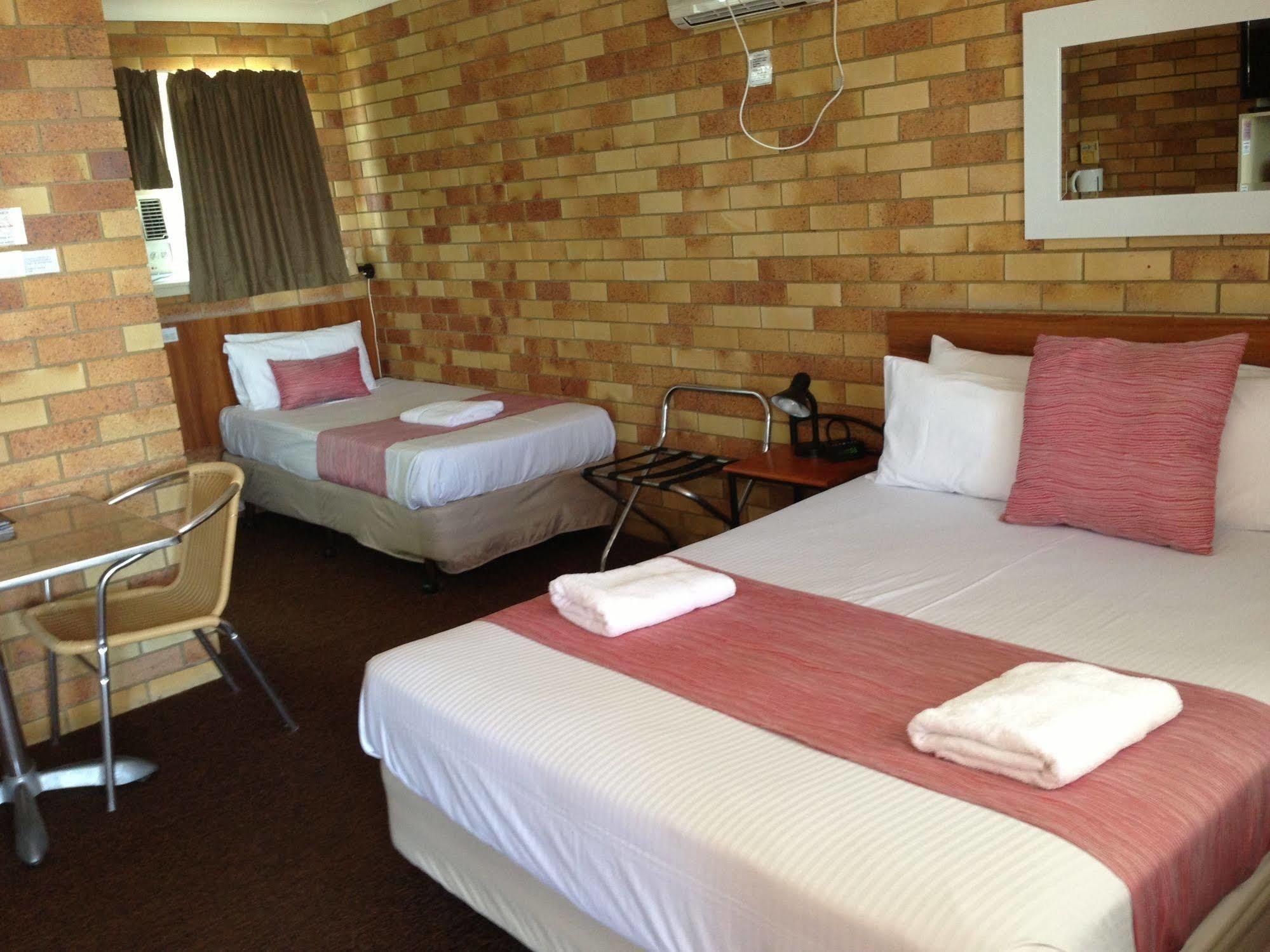 Econo Lodge Chaparral Motel Ballina Kültér fotó