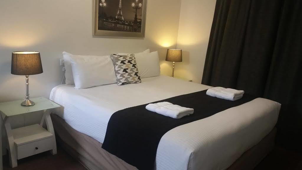 Econo Lodge Chaparral Motel Ballina Kültér fotó