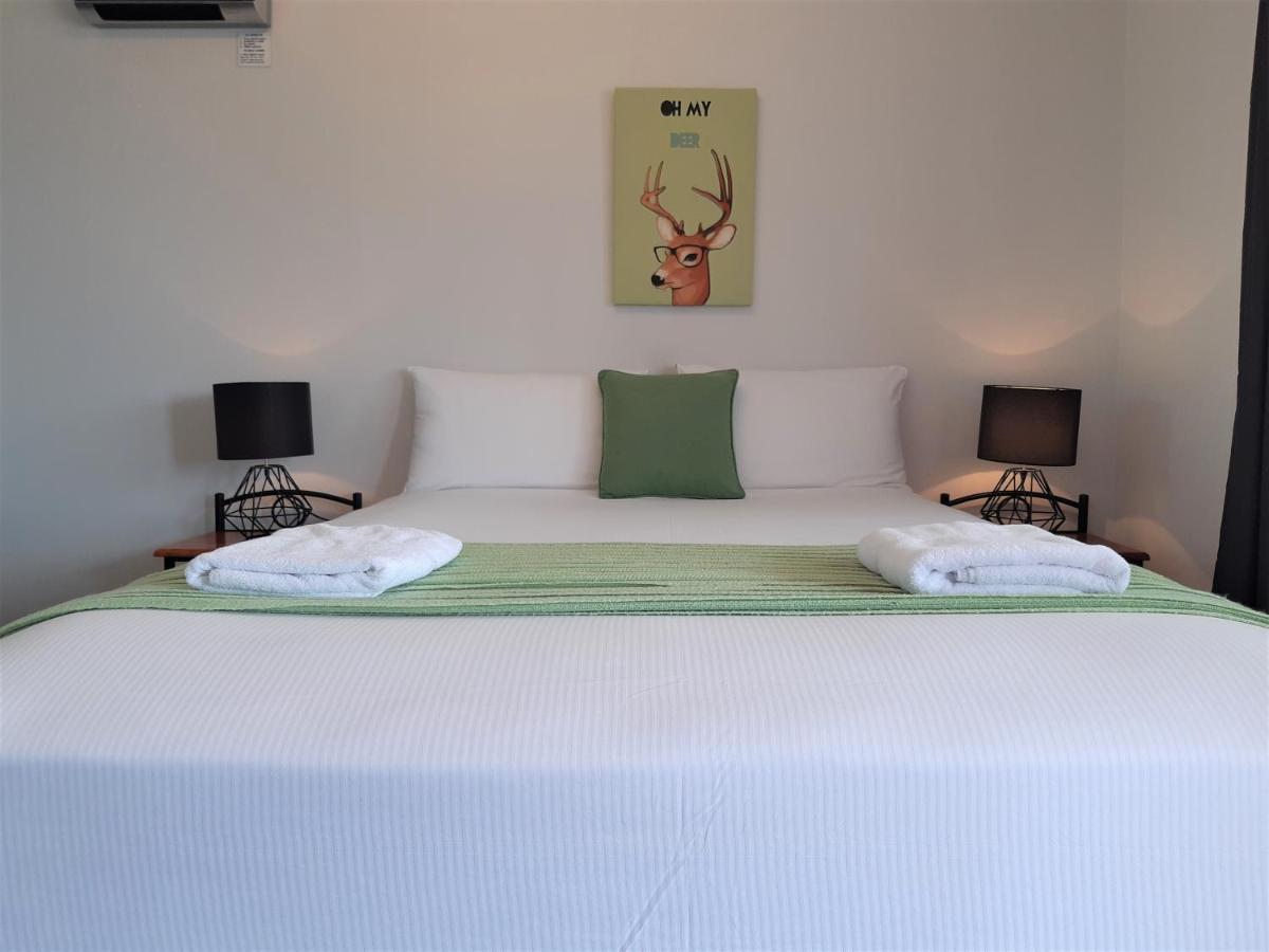 Econo Lodge Chaparral Motel Ballina Kültér fotó